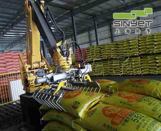 機器人碼垛機100-4.jpg 機器人碼垛機100-4.jpg